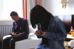 花季少女因父爱缺失质疑身世，亲子鉴定揭开真相与