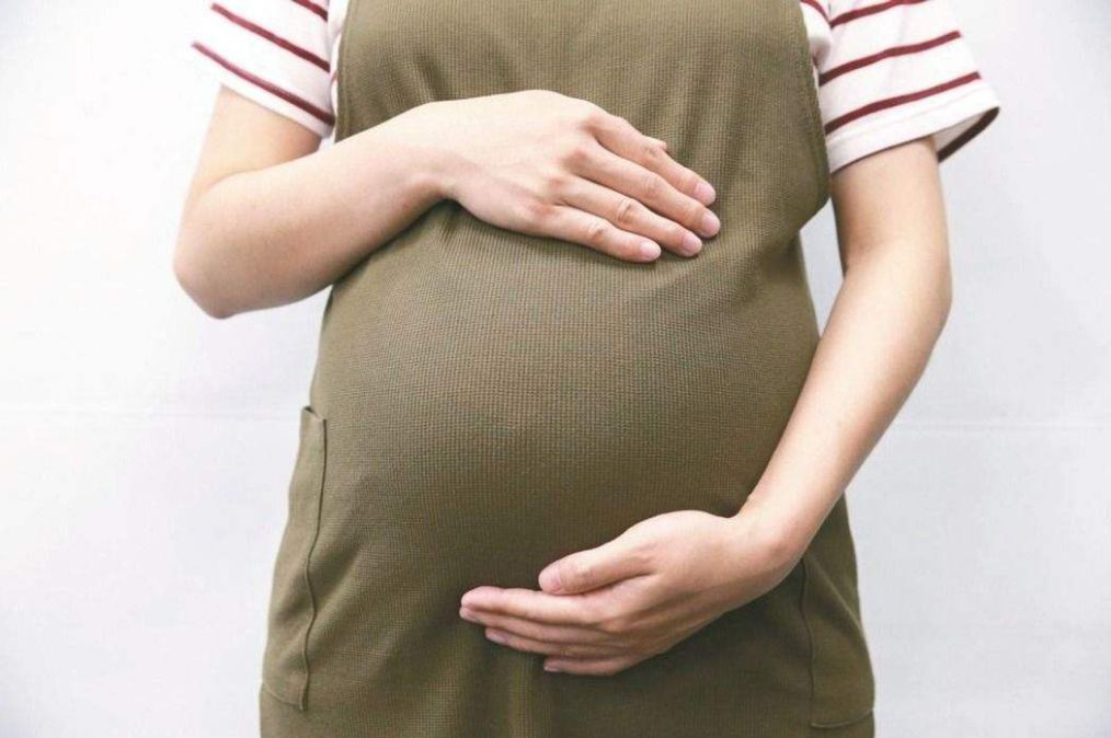 双胞胎竟是同母异父？亲子鉴定揭开罕见“超孕”真相