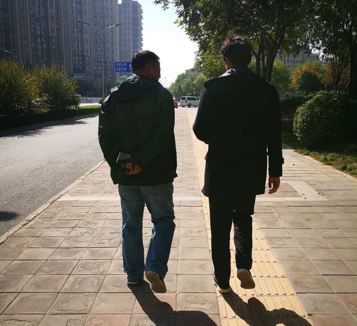 从亲子鉴定看亲情：一场无声的爱与责任的对话